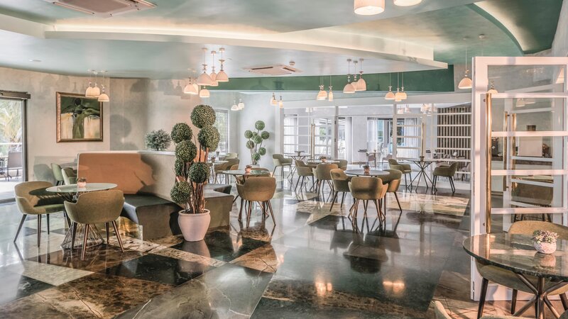 Royal Wings Hotel 91