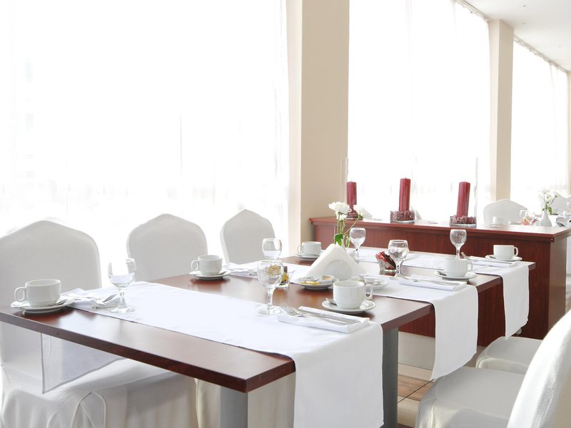 Doubletree by Hilton Varna Golden Sands 12 - Restaurant
