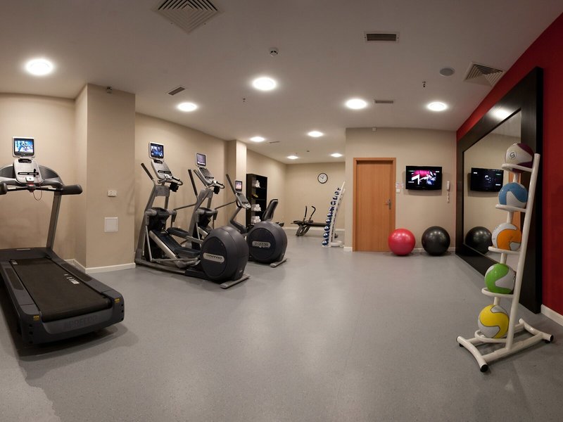 Doubletree by Hilton Varna Golden Sands 20 - Sports and leisure