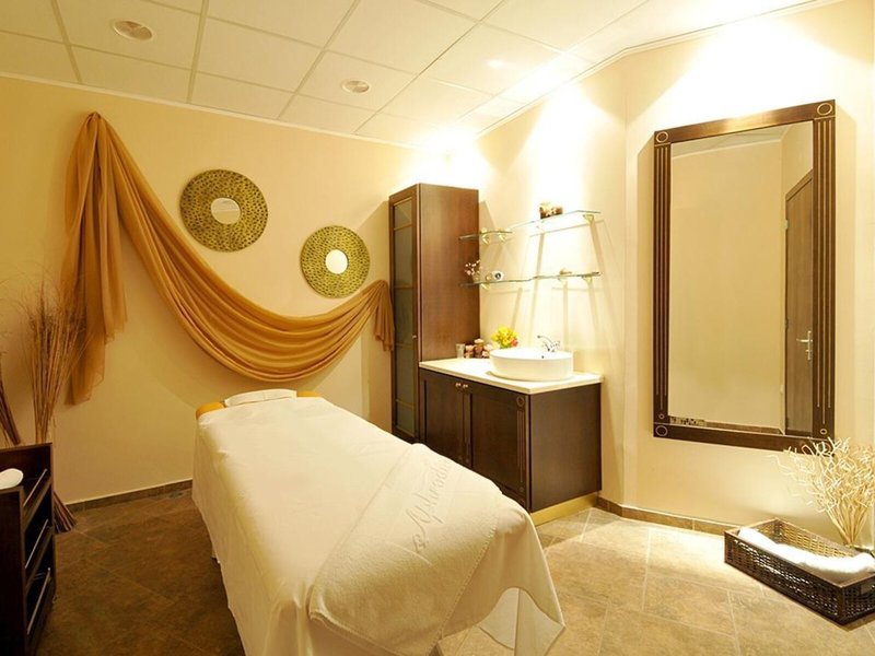 Doubletree by Hilton Varna Golden Sands 21 - Health & Beauty