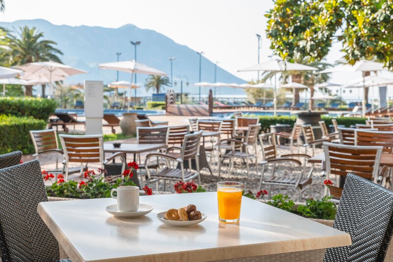 Iberostar Waves Bellevue 18