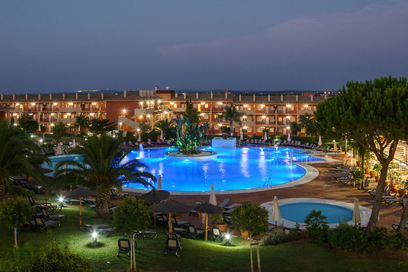 Aparthotel ILUNION Sancti Petri 2