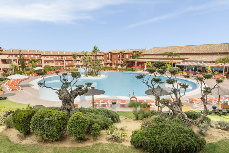 Aparthotel ILUNION Sancti Petri 9