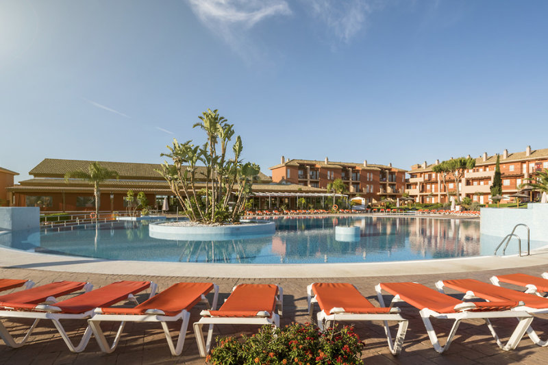 Aparthotel ILUNION Sancti Petri 15