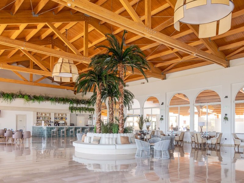 Ilunion Sancti Petri 24