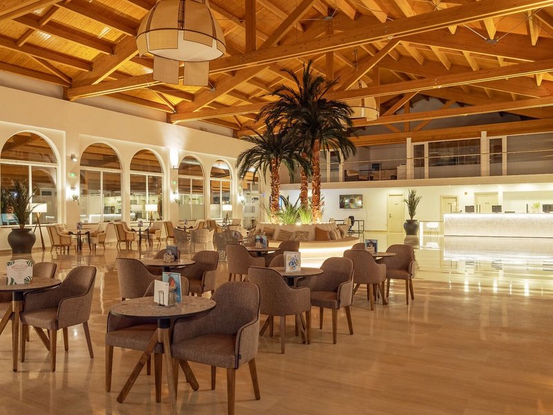 Ilunion Sancti Petri 32