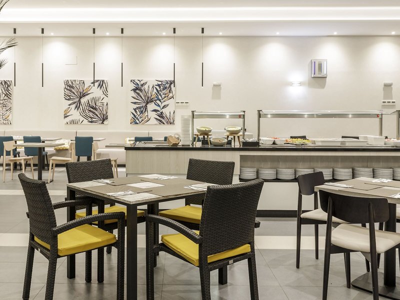 Ilunion Sancti Petri 37