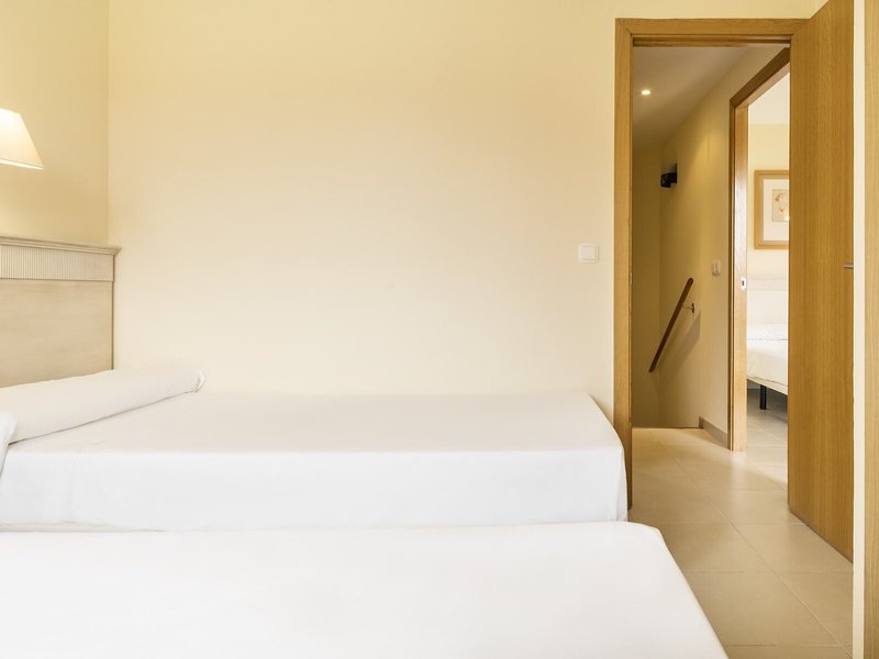 Ilunion Sancti Petri 46