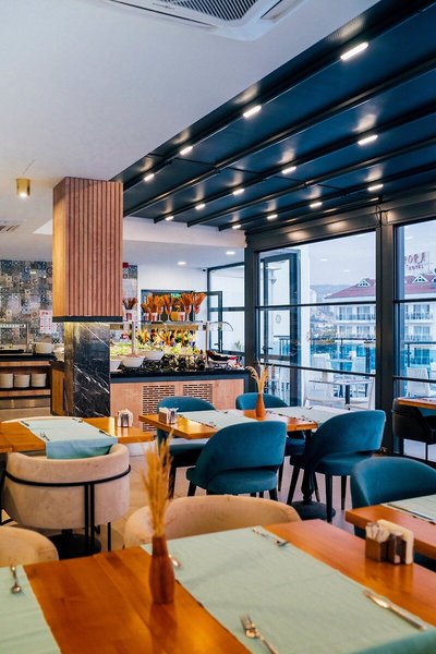 Signature Blue Resort 16