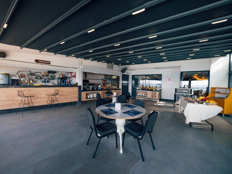 Signature Blue Resort 20