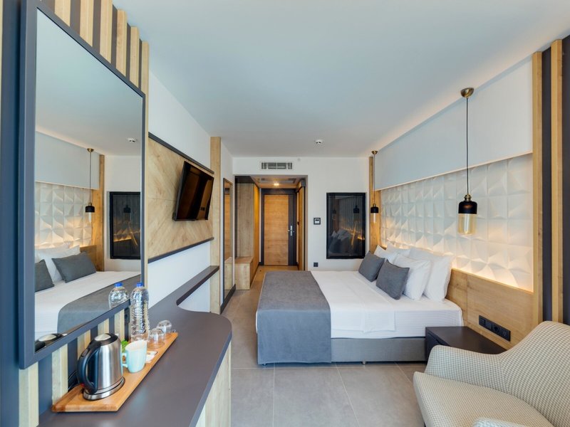 Signature Blue Resort 30