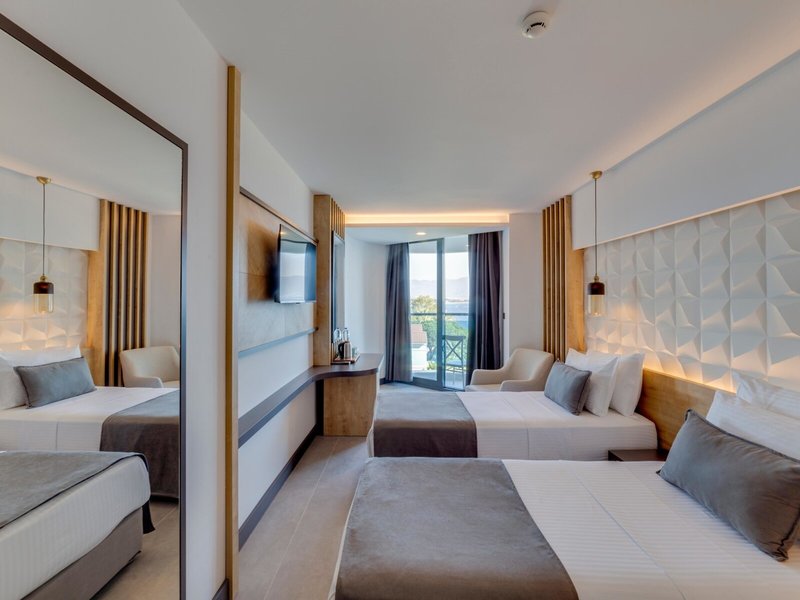 Signature Blue Resort 32