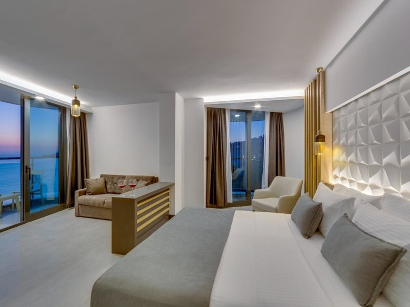 Signature Blue Resort 35