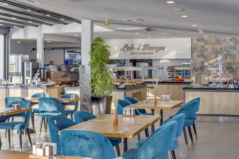 Signature Blue Resort 5