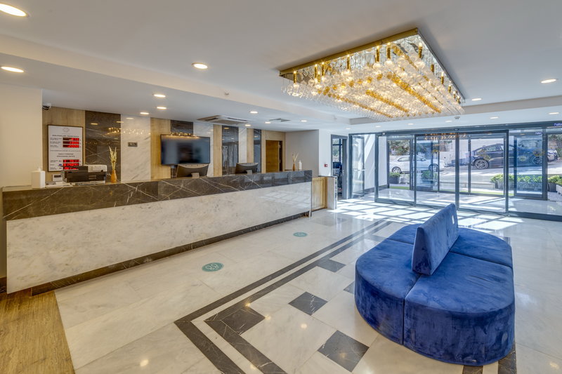 Signature Blue Resort 7