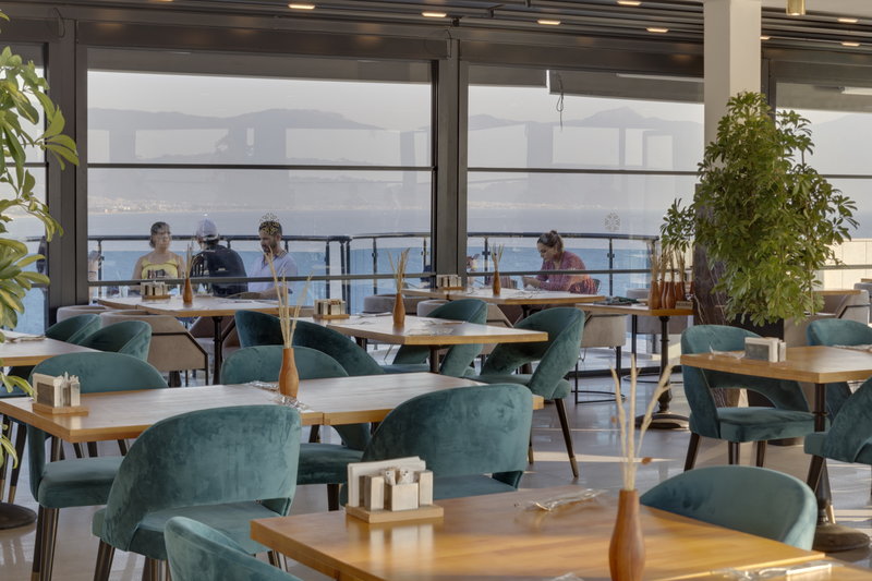 Signature Blue Resort 12