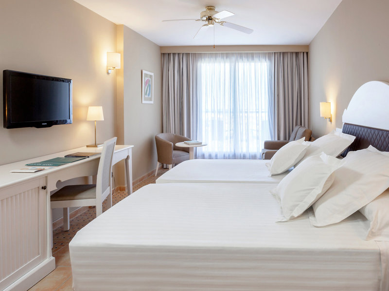 Occidental Isla Cristina 33