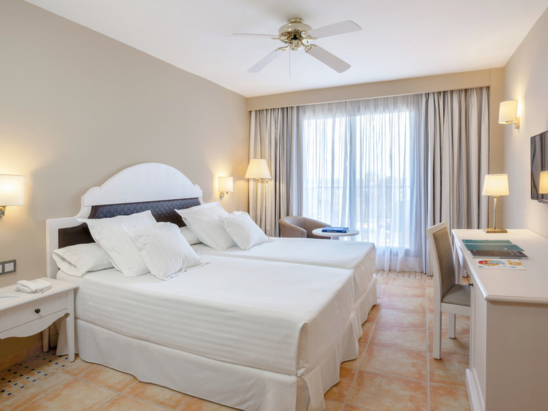 Occidental Isla Cristina 35