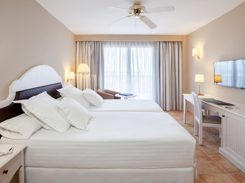 Occidental Isla Cristina 40