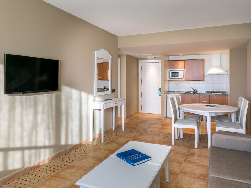 Occidental Isla Cristina 42