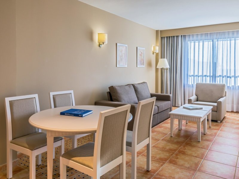 Occidental Isla Cristina 44