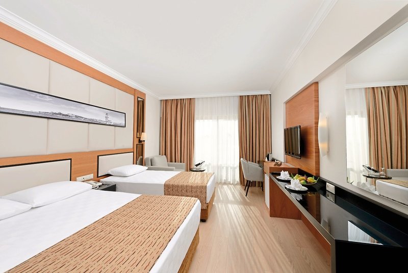 Aydinbey Famous Resort 3