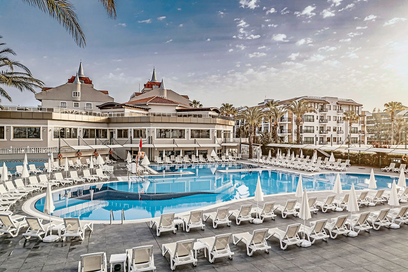 Aydinbey Famous Resort 7