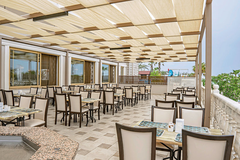 Aydinbey Famous Resort 9