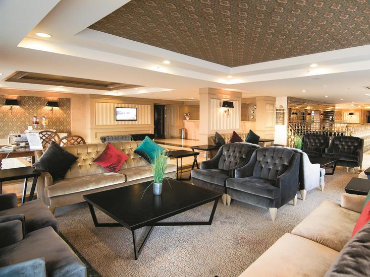 Aydinbey Famous Resort 3 - Lounge / Lobby