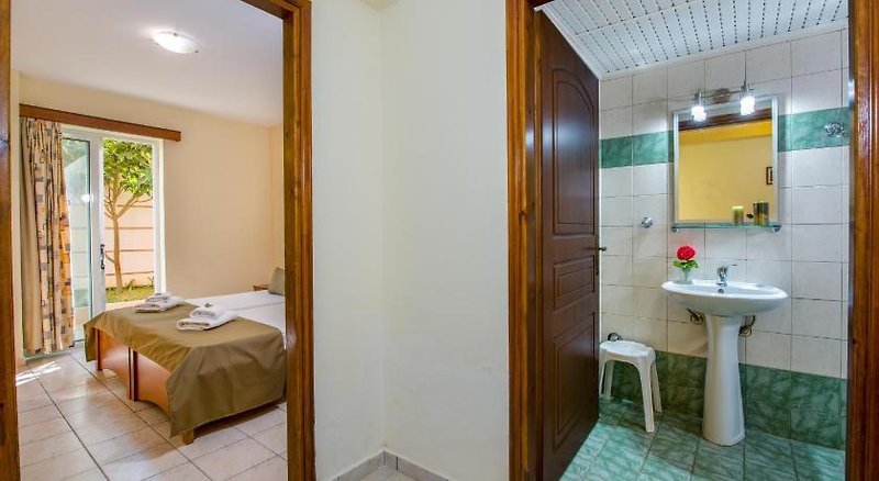 Dias Studios & Apartments 2