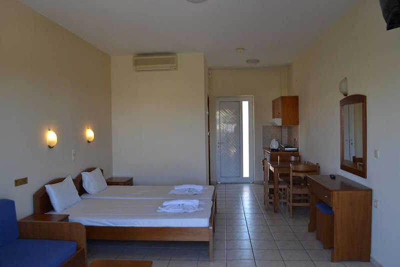 Dias Studios & Apartments 11