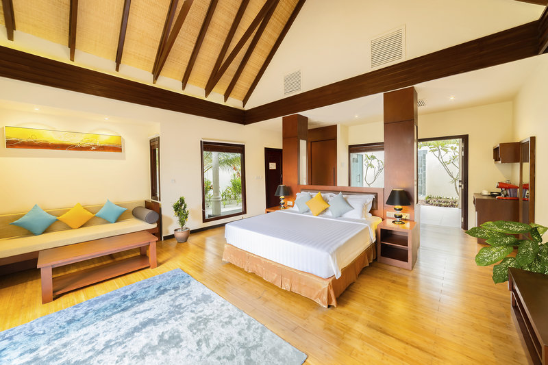 Furaveri Maldives 7