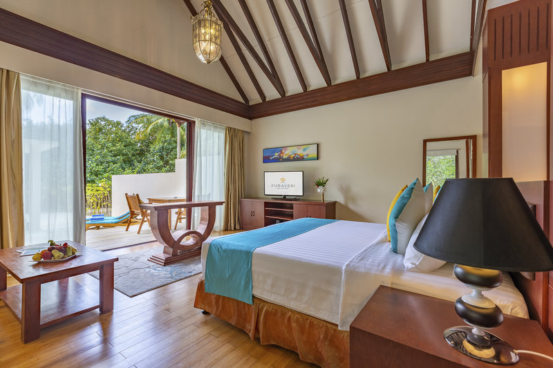 Furaveri Maldives 9