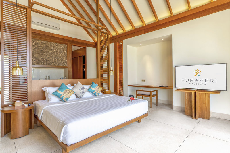 Furaveri Maldives 16