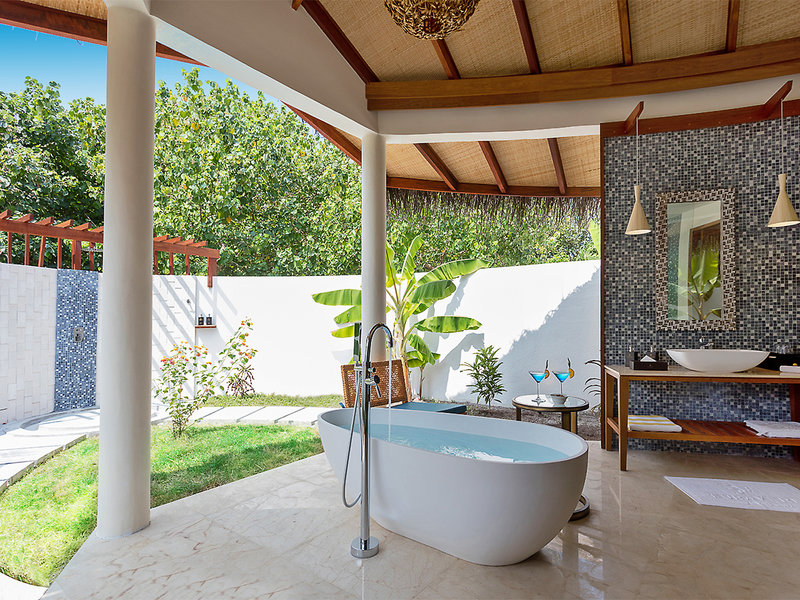 Furaveri Maldives 23