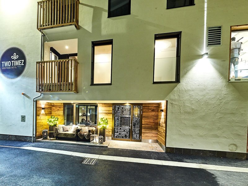 Two Timez Boutique Hotel 5