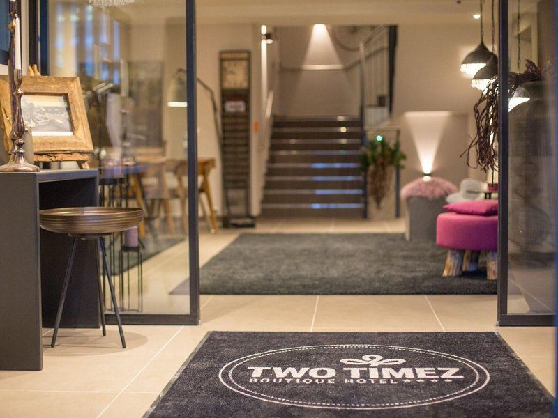 Two Timez Boutique Hotel 16