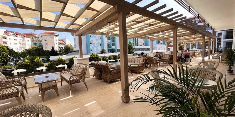 Side Story Resort & Spa 7