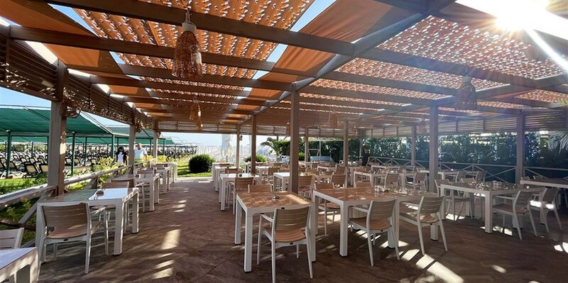 Side Story Resort & Spa 14