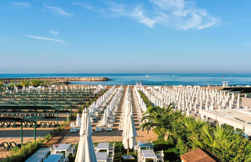 Side Story Resort & Spa 6