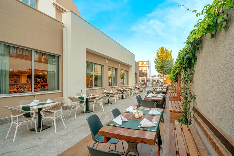 Side Story Resort & Spa 10