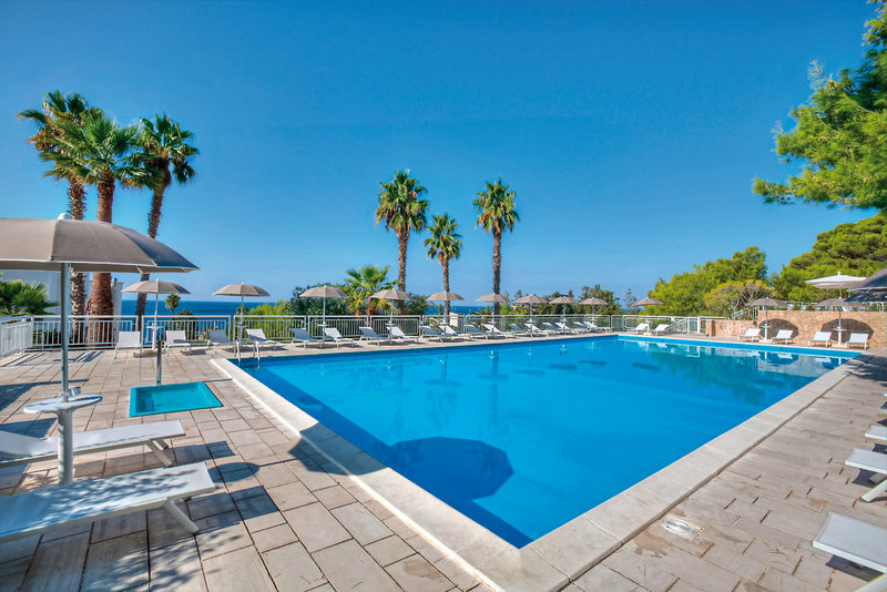 Grand Hotel Riviera 2