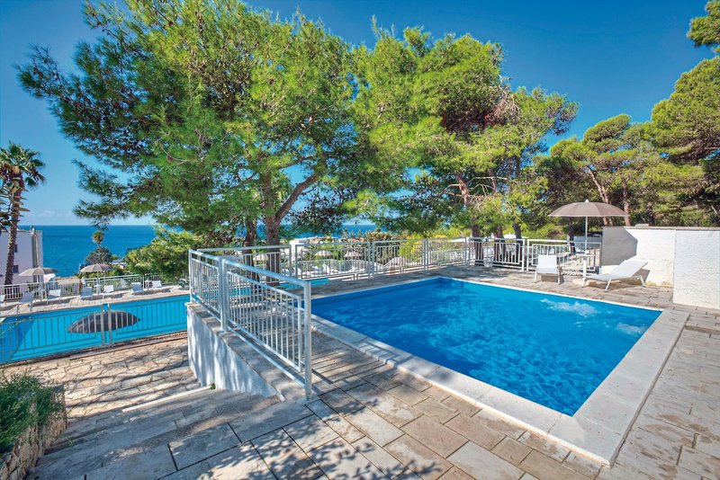 Grand Hotel Riviera 3