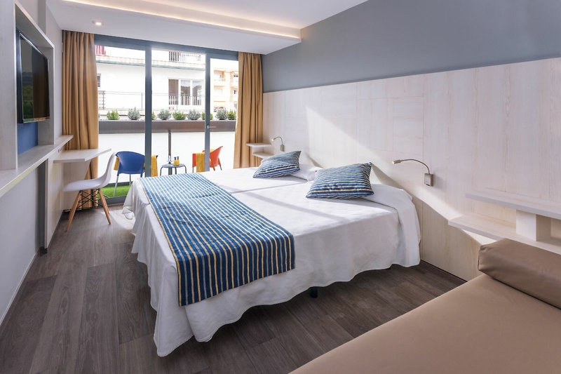 Hotel GHT Sa Riera 11