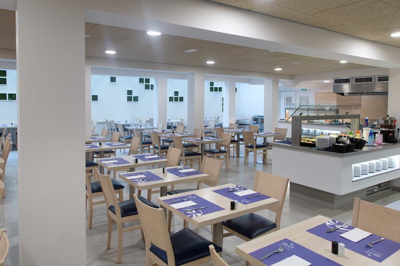 Hotel GHT Sa Riera 11