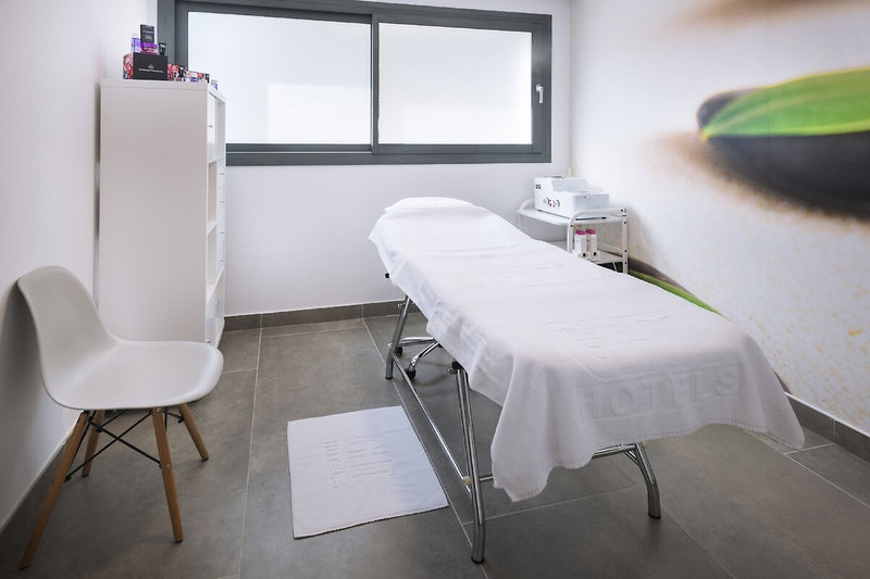 Hotel GHT Sa Riera 20