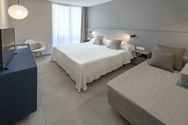 Hotel GHT Sa Riera 31