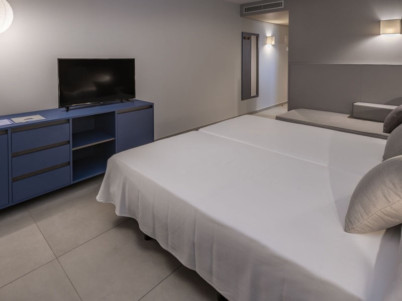 Hotel GHT Sa Riera 35
