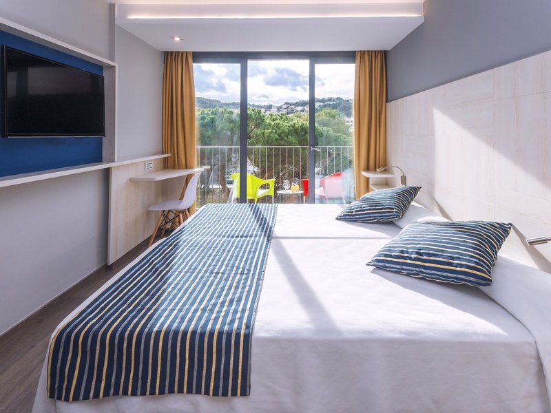 Hotel GHT Sa Riera 38