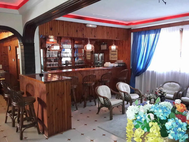 Sirena Beach Hotel 5